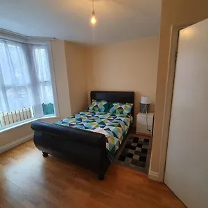 london-modern-cosy-3-bedroom-apartment.cambridgehotelsuk.com/