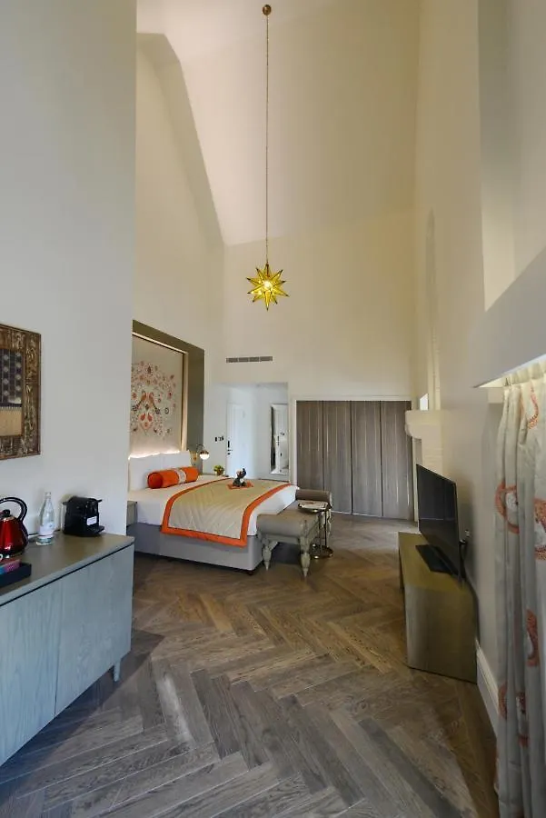 *****  Hotel The Lalit Londres Reino Unido